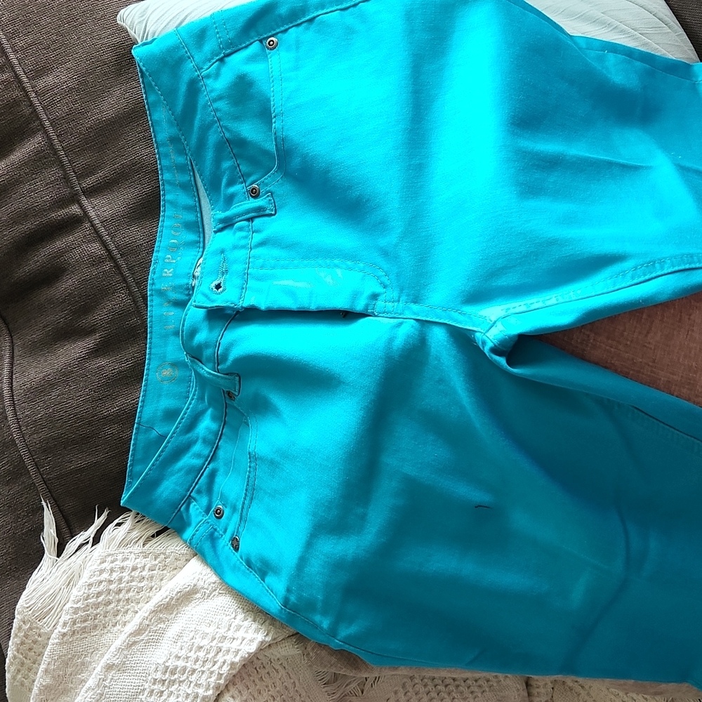 Cropped pants